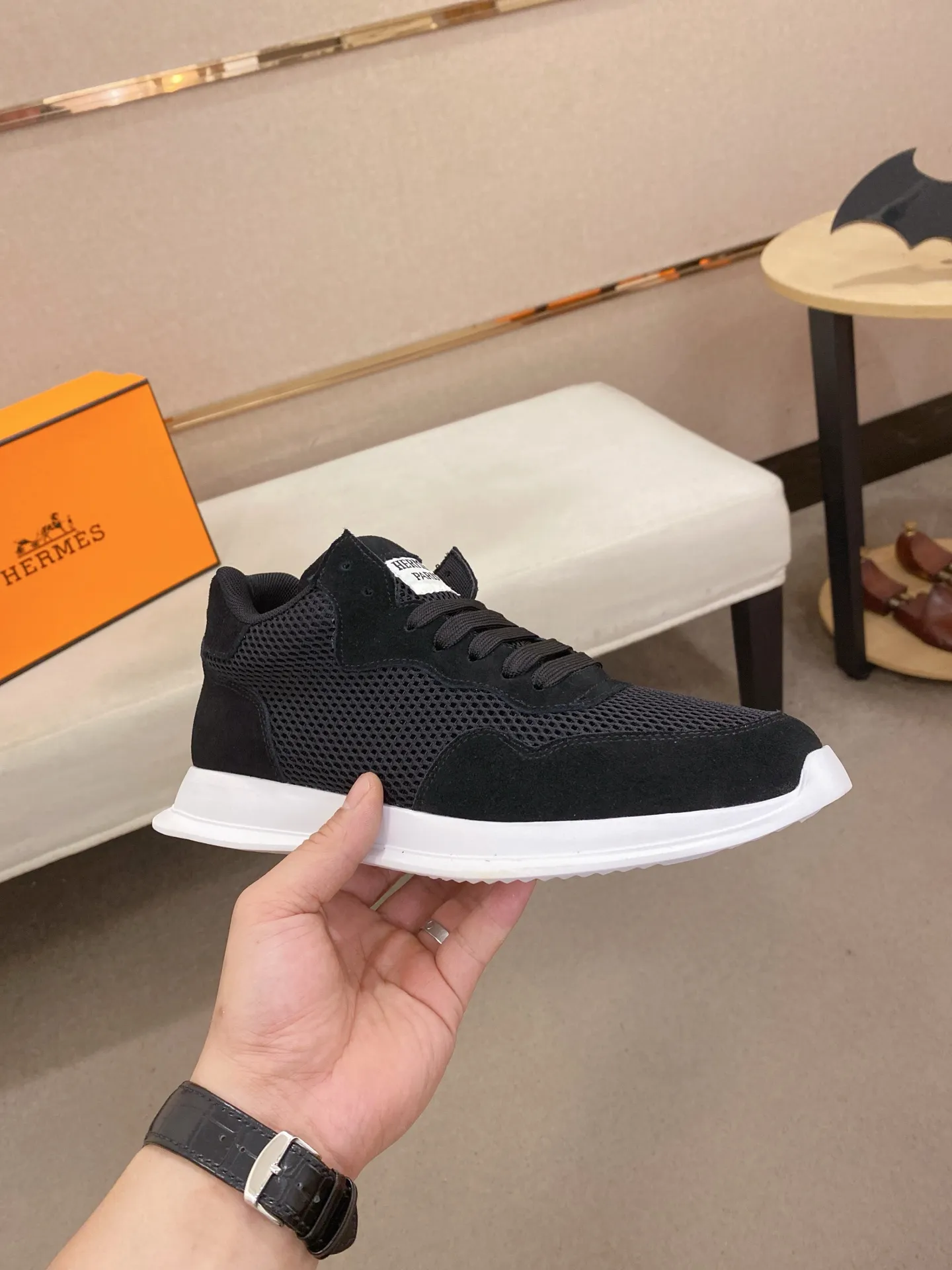 Men's clothing and shoes💰: 420💰《HERMES》【Classic Original Version】Hermès; Top 🔝 Purchasing Agency 🔍🔍Latest 🇺🇸Sold simultaneously at counters, original imported from Italy ▲▲ suede cowhide Equipped with breathable mesh ▲▲Exquisite workmanship (breathable mesh imported from Italy) sole: original sole provided by the original factory, ⚠️exclusive double-layer activity·TPR·rubber·combined molded outsole; Code number: 38-44